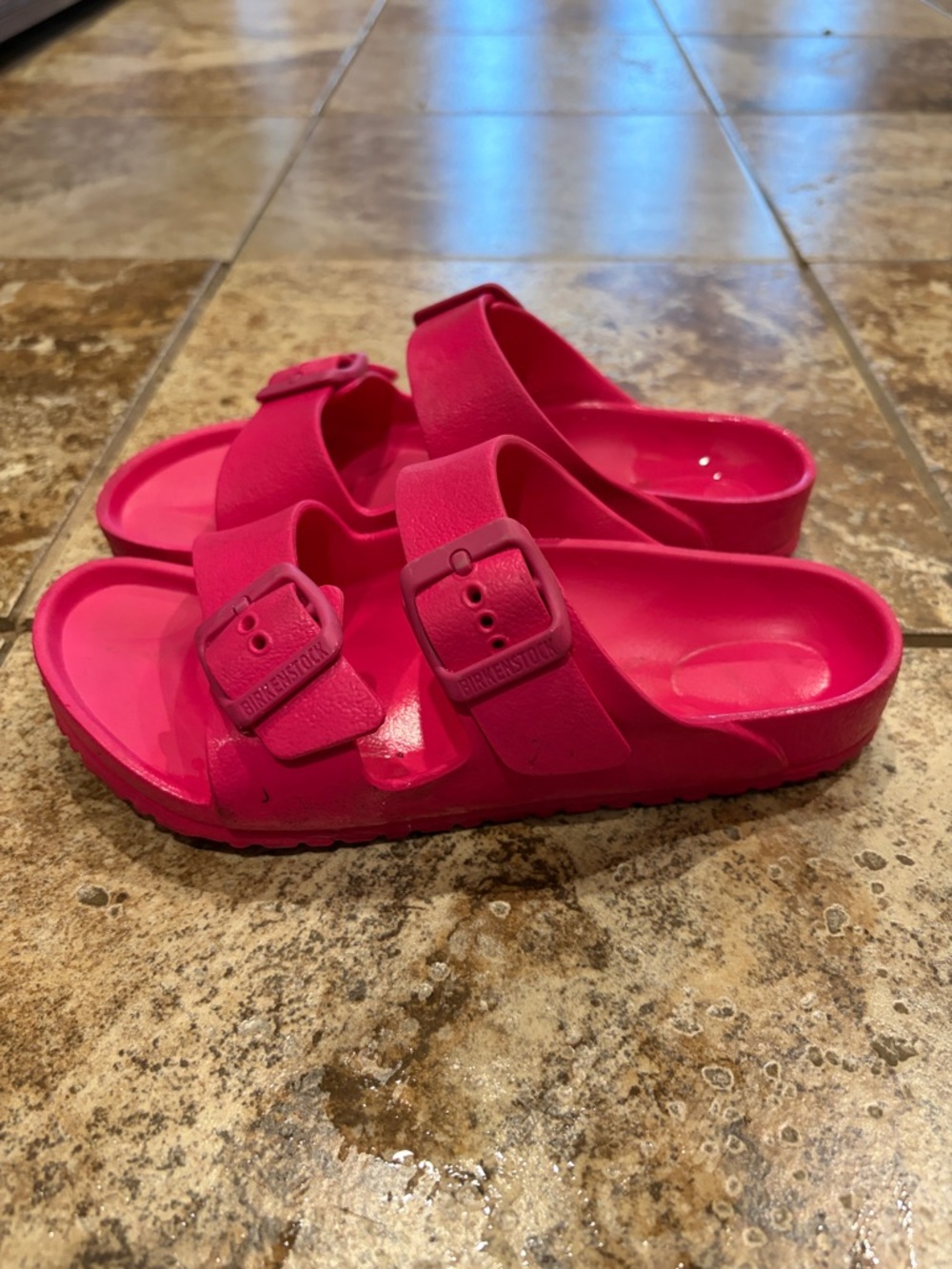Birkenstock Kids Arizona EVA Sandals in Vibrant Pink